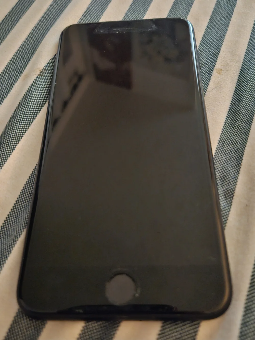 Apple iPhone 7 Plus (Model A1661) - Black